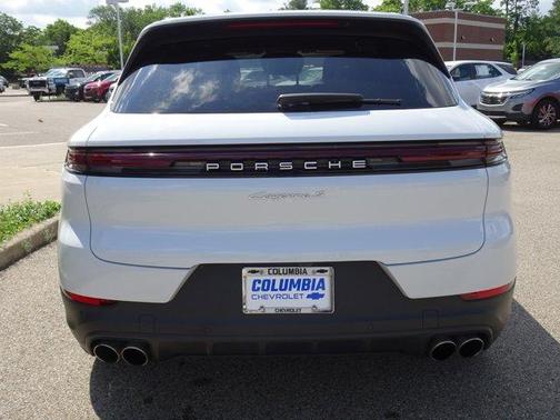 2024 Porsche Cayenne S