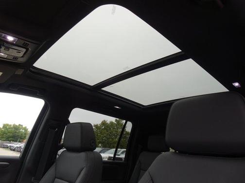 Black 2026 Chevrolet Suburban Z71