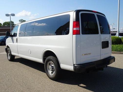 2024 Chevrolet Express 3500 RWD 3500 Extended Wheelbase LS