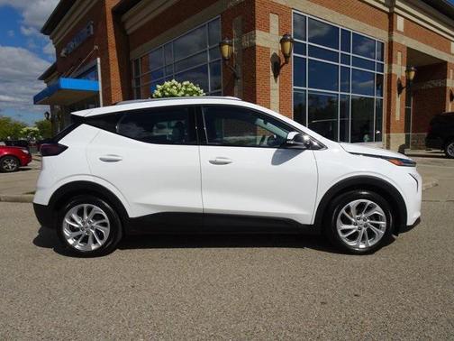 2023 Chevrolet Bolt EUV FWD LT