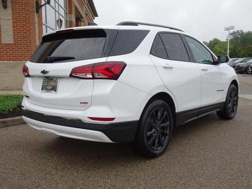 2022 Chevrolet Equinox FWD RS