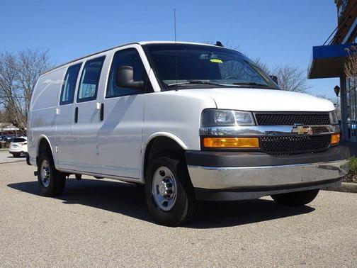 2024 Chevrolet Express 2500 RWD 2500 Regular Wheelbase WT