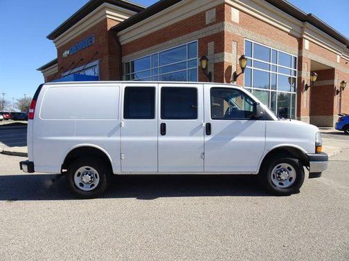 2024 Chevrolet Express 2500 RWD 2500 Regular Wheelbase WT