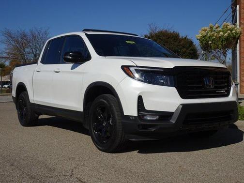 2022 Honda Ridgeline Black