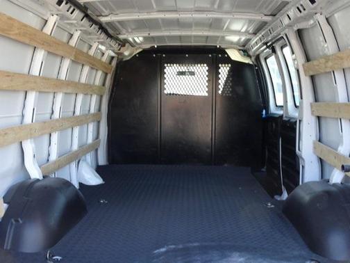 2023 GMC Savana 2500 Work Van