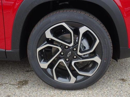 Red 2026 Chevrolet Trax 2RS