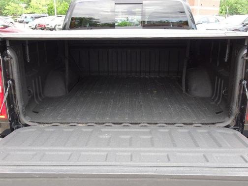 Black 2022 Chevrolet Colorado LT
