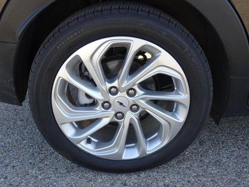 2023 Chevrolet Bolt EUV LT