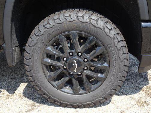 Black 2026 Chevrolet Silverado 2500 LT