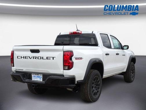 Summit White 2026 Chevrolet Colorado Trail Boss