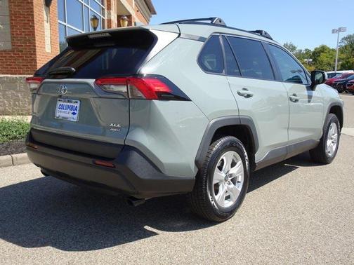 2021 Toyota RAV4 XLE