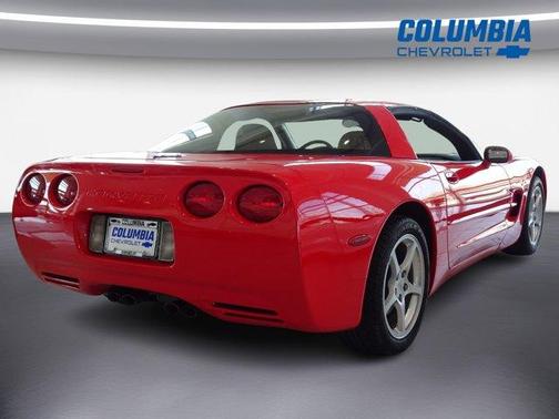 Torch Red 2000 Chevrolet Corvette