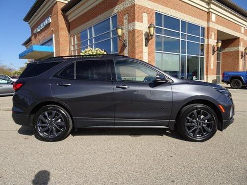 2022 Chevrolet Equinox FWD RS
