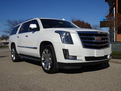 2017 Cadillac Escalade ESV Luxury