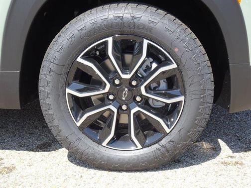Green 2026 Chevrolet Trailblazer ACTIV