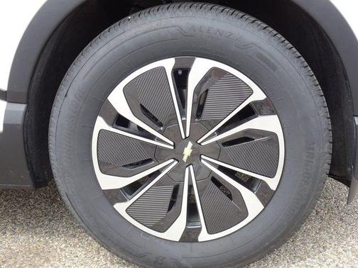 Summit White 2025 Chevrolet Blazer EV FWD LT