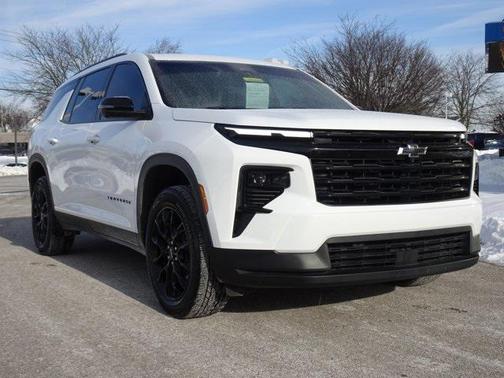2024 Chevrolet Traverse LT