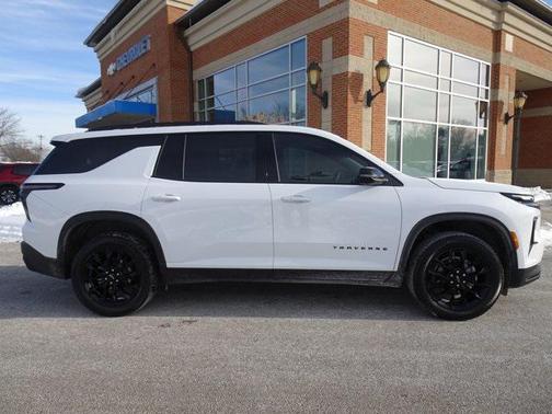 2024 Chevrolet Traverse LT