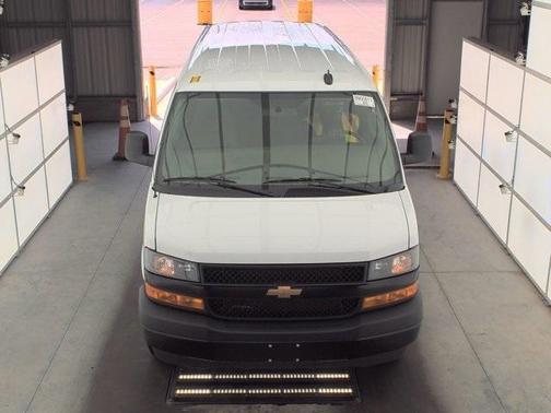 2024 Chevrolet Express 3500 LS