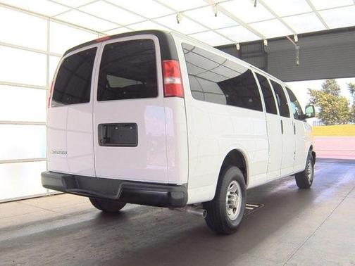 2024 Chevrolet Express 3500 LS