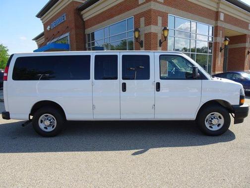 2024 Chevrolet Express 3500 LS