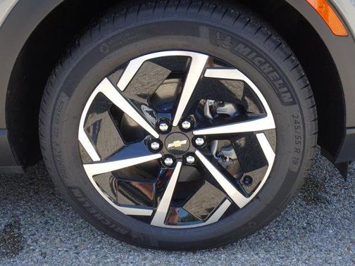 Sterling Gray Metallic 2026 Chevrolet Equinox EV LT 1
