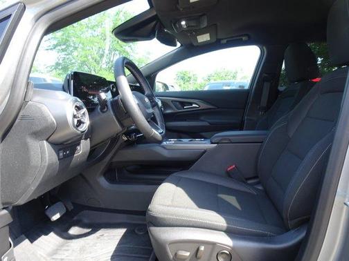 Sterling Gray Metallic 2026 Chevrolet Equinox EV LT 1