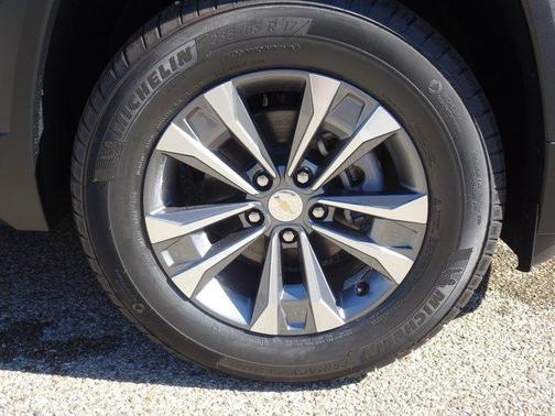 Sterling Gray Metallic 2026 Chevrolet Equinox LT
