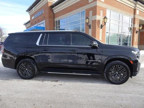 2021 Chevrolet Suburban LT