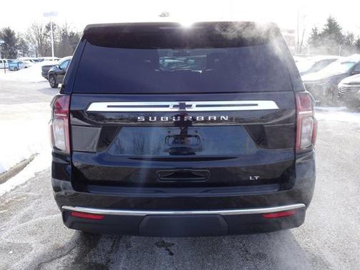 2021 Chevrolet Suburban LT