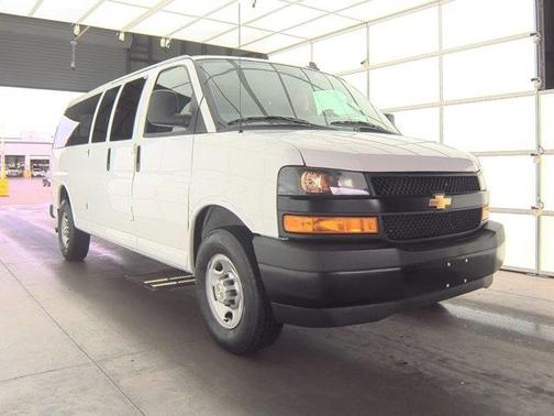 2024 Chevrolet Express 3500 LS