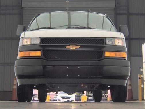 2024 Chevrolet Express 3500 LS