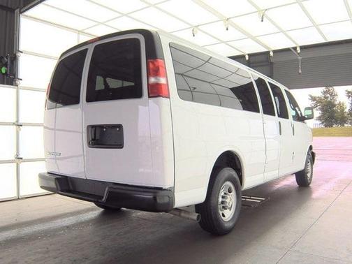 2024 Chevrolet Express 3500 LS