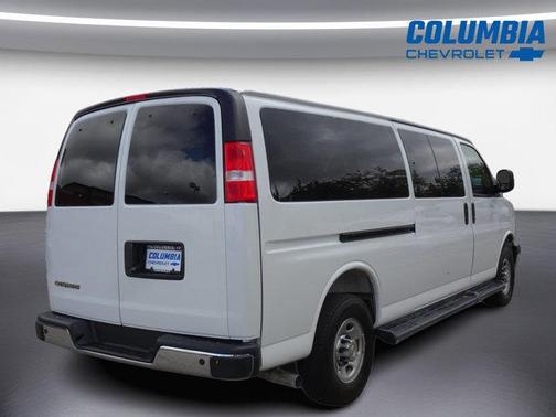 Summit White 2025 Chevrolet Express 3500 LT