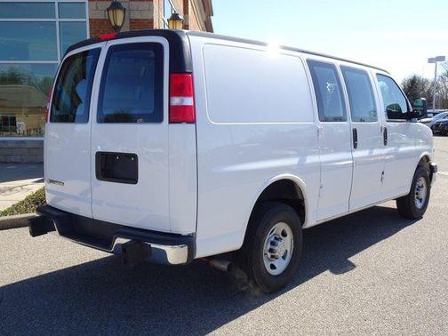 2024 Chevrolet Express 2500 RWD 2500 Regular Wheelbase WT