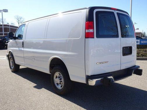 2024 Chevrolet Express 2500 RWD 2500 Regular Wheelbase WT