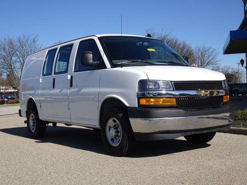 2024 Chevrolet Express 2500 RWD 2500 Regular Wheelbase WT