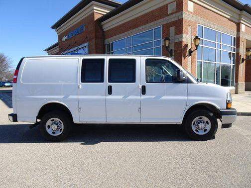 2024 Chevrolet Express 2500 RWD 2500 Regular Wheelbase WT