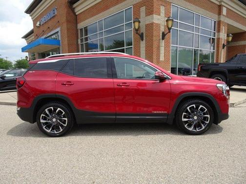 2022 GMC Terrain SLT