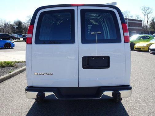 2024 Chevrolet Express 2500 RWD 2500 Regular Wheelbase WT