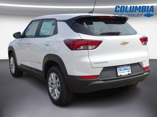 Summit White 2026 Chevrolet Trailblazer LS