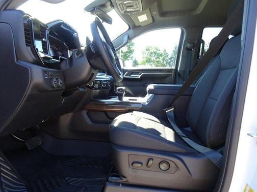 Summit White 2026 Chevrolet Silverado 1500 RST