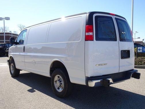 2024 Chevrolet Express 2500 RWD 2500 Regular Wheelbase WT