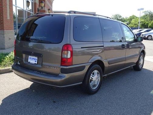 2004 Chevrolet Venture LS