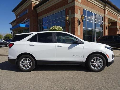 2022 Chevrolet Equinox LS
