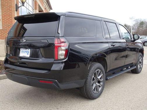2023 Chevrolet Suburban 4WD Z71
