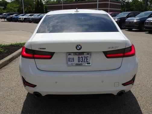 2019 BMW 330 i xDrive