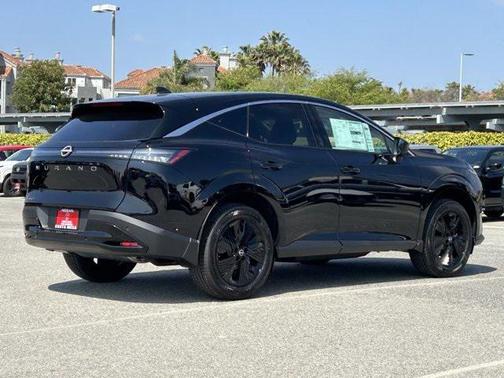 2025 Nissan Murano SV