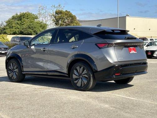 2025 Nissan ARIYA EVOLVE+