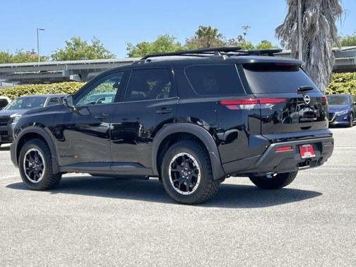 2025 Nissan Pathfinder Rock Creek 4WD